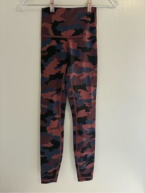 Lululemon Women’s Camo Wunder Under Leggings SZ 0